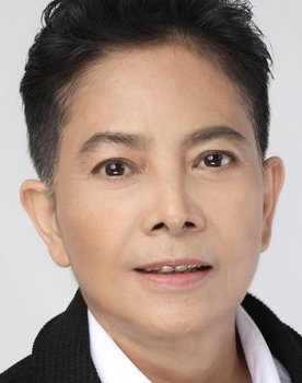 Jirawadee Issarangkul Na Ayuttaya as Aunt Aor