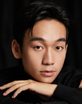 Chien Shao-feng as 洪小光