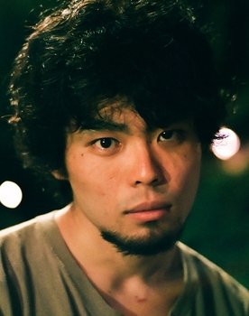 Yuiga Danzuka as Akihiro