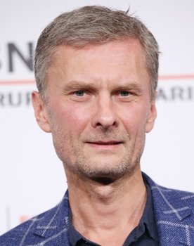 Andres Puustusmaa as Heiki