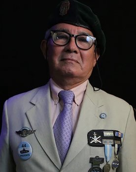 Héctor Gómez as Él mismo