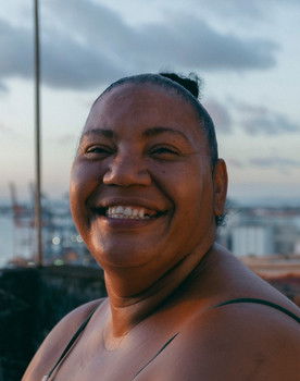 Marimar Silva as Entrevistada