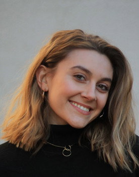 Ingrid Tykhelle Kayser as Gina