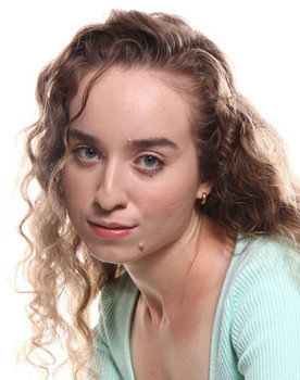 Beatriz Gama as Fernanda