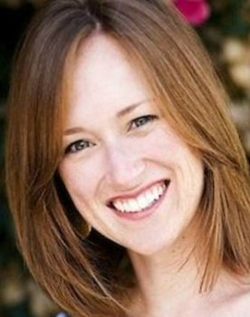 Lisa Harder as Alice