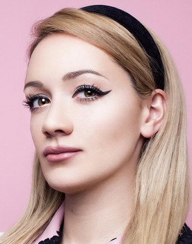 Louby McLoughlin as Self - Stylist