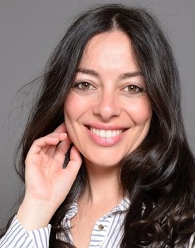 Carolina Castellano as 