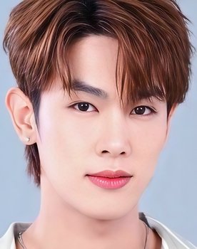 Pak Varayu Pusomjitsakul