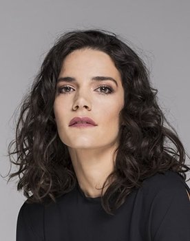 Danae Skiadi as Ariadni