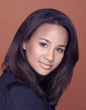 Shadia Simmons