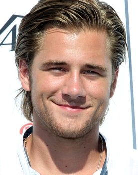 Luke Benward