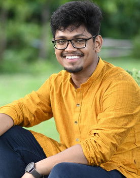 Arko Bhattacharya as Young Boy