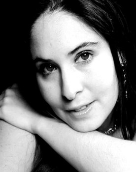 Lorena Gordoa as Elisa