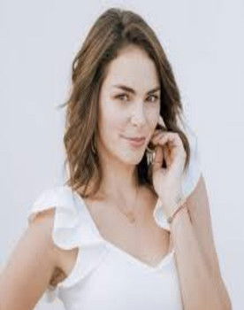 Alejandra Robles Gil