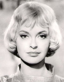 Nadja Tiller Photo