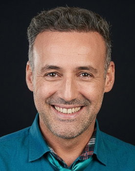Aziz Aslan as Adem