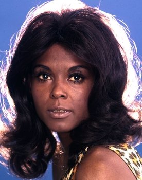 Ena Hartman as Carmen Simms