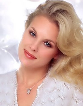 Dorothy Stratten as Tara Dawson