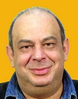 Haldun Boysan as Zeki