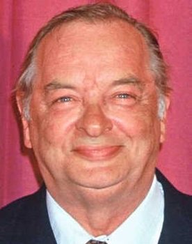 Jean-Paul Roussillon as Maury