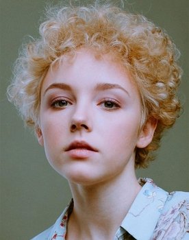 Anastasia Talyzina as Nika