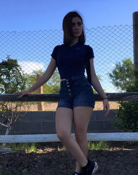 Paulina Belin as Paula