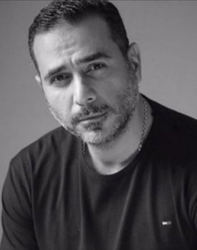 Nour Mahmoud as عمر