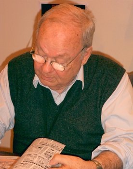 Siné as M. Pinchon, le père de Michel