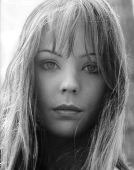 Carole André as Marthe de Boismenil