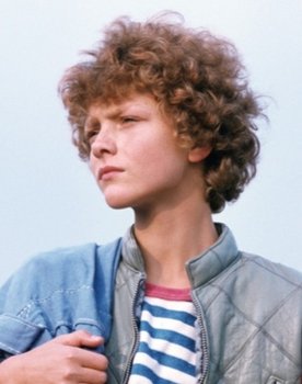 Marcin Barański as Pietrek / Chłopiec-inwalida / Alladyn