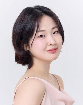 강민 as Choi Ji-na