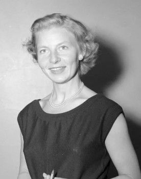 Sonni Holtedahl Andersgaard as Stemmen