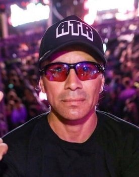Pablo Lescano as Pablo Lescano