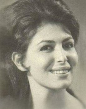 Magda El Khatib as Zainab