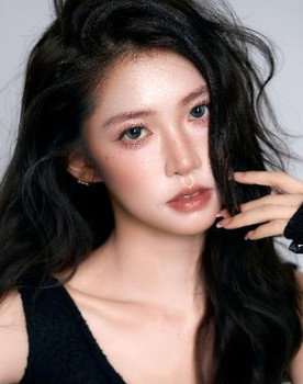 Yi Fei