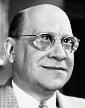 Aleksandr Polinskiy as Murrow