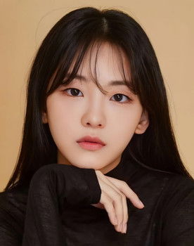 Cho Yi-hyun as Jin Ji-won