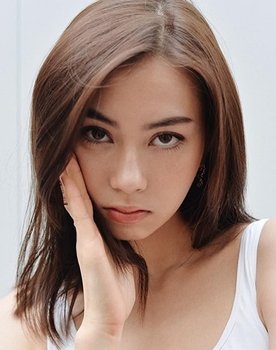 Lauren Tsai Photo