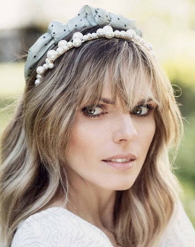 Joana Câncio as Vânia Magda