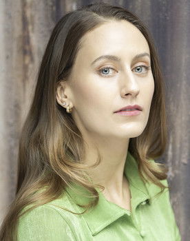 Erin Mick as Danielle