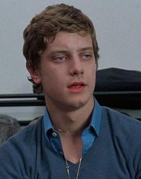 Giuliano Cesareo as Michele Castiglioni