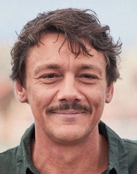 Cédric Appietto as Simon