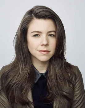 Allison Linker as Cute Girl