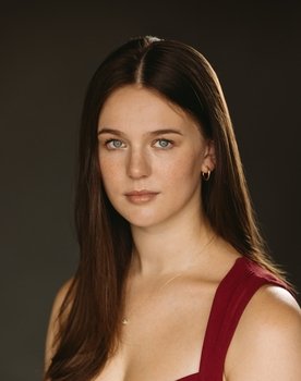 Kate Nayler as Jess