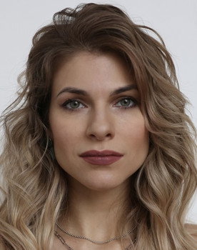 Asya Borisova as Lena