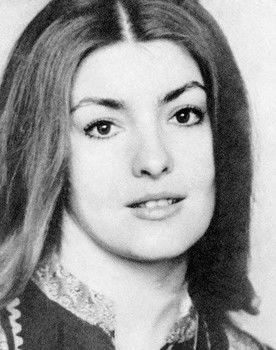 Manana Tskhovrebova as Tsitsino