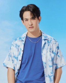 Leo Saussay as [Band manager]