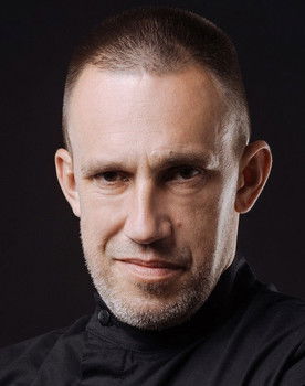 Maksim Levin as Self - Contestant