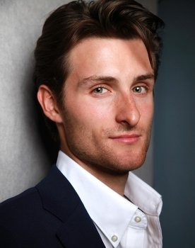 Anthony Starzynski as Dylan