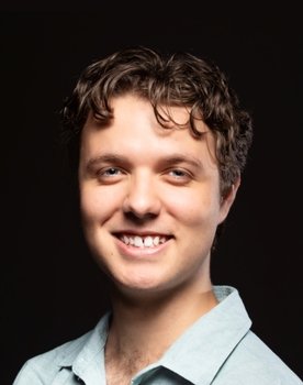 Caleb Ryan as Office Worker #2/ Bar Patron #1 / Partygoer #3 (uncredited)